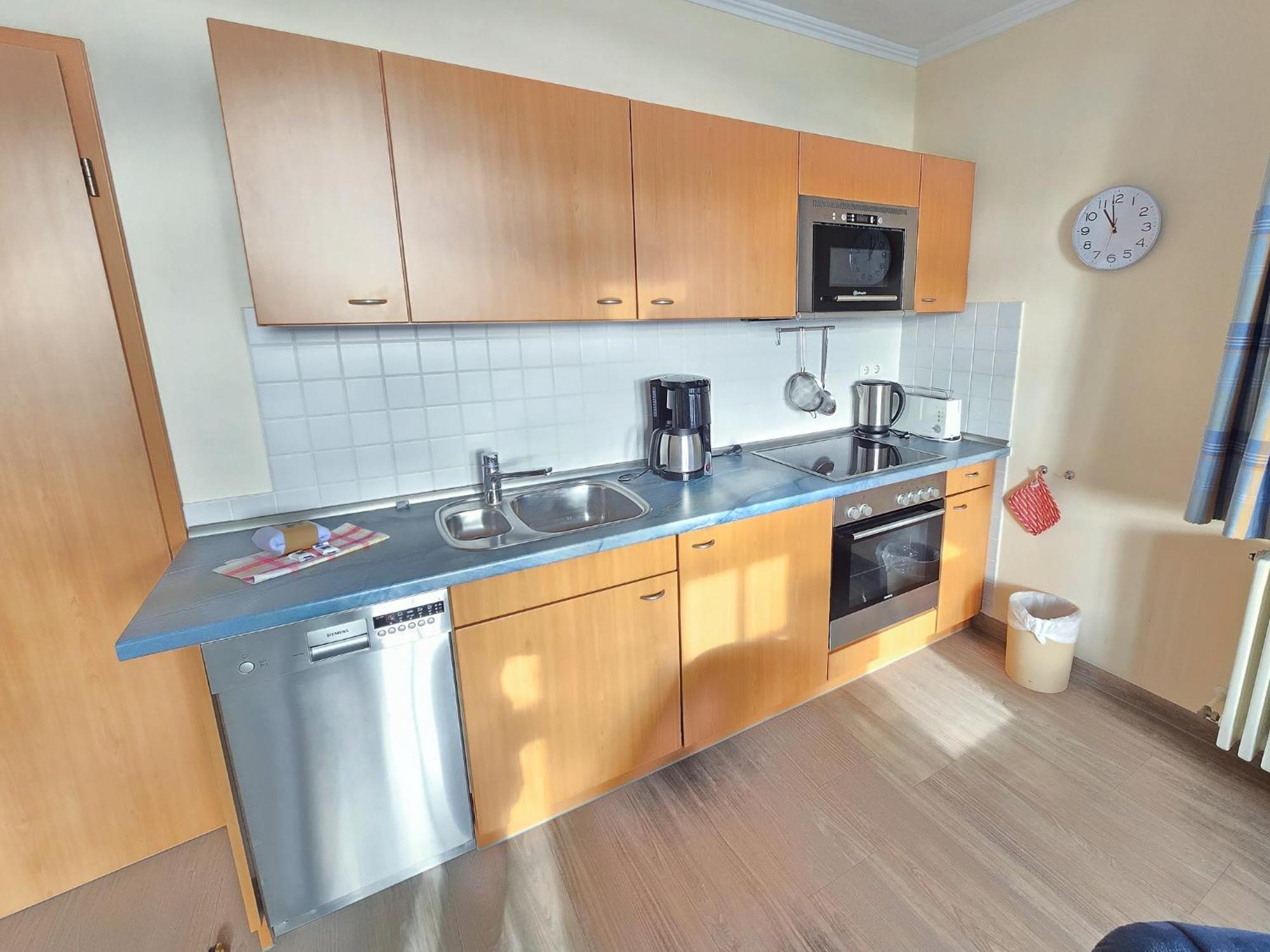 Komfort Mit 1 Schlafzimmer Und Balkon Im Dachgeschoss 024 Apartment